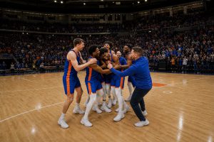 Thunder clinch the top seed with a week to spare