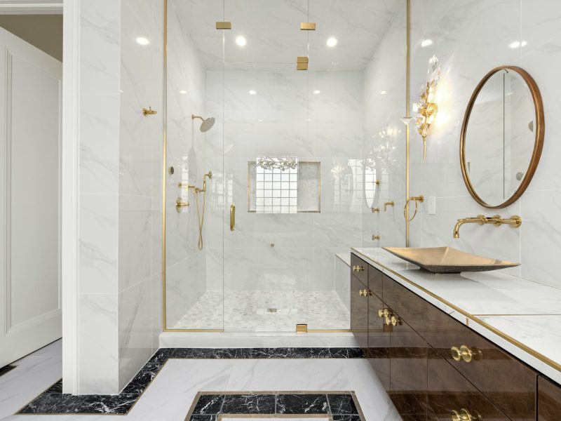 Mashta Island waterfront with sweeping bay views — bathroom
