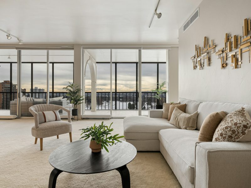 Bal Harbour oceanfront with a private elevator foyer — living room