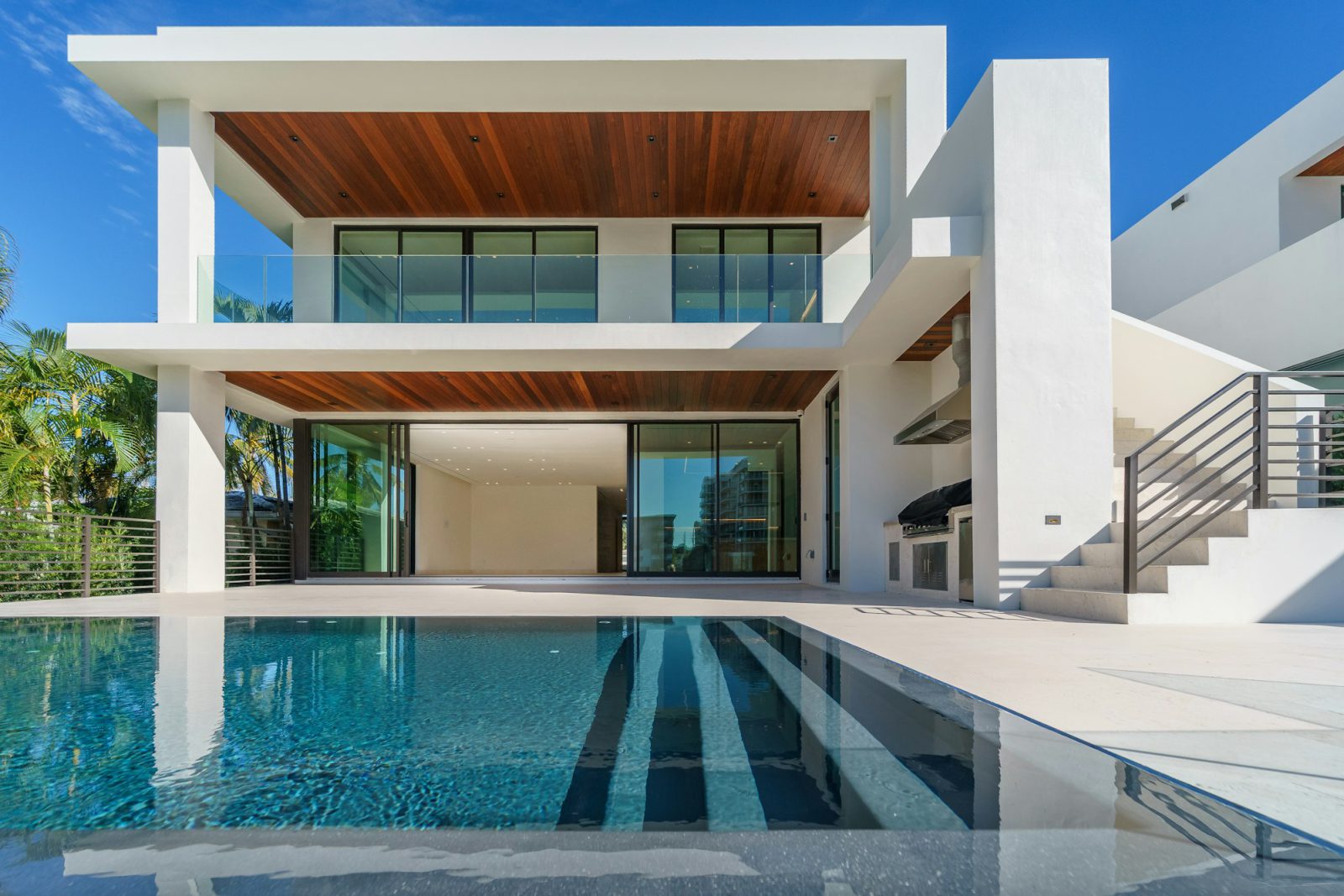 Di Lido Island waterfront with 75 feet of dockage — exterior