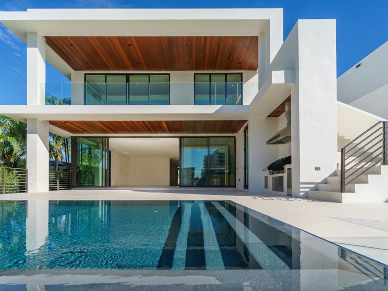 Di Lido Island waterfront with 75 feet of dockage — exterior