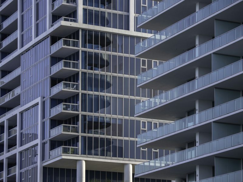 Sky-garage condo with ocean-to-bay views — exterior
