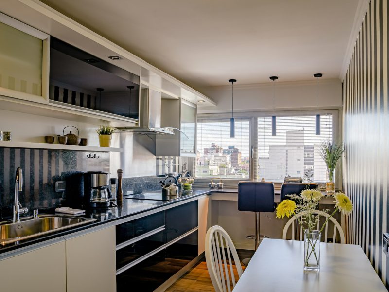 Turnkey studio investment in the heart of Brickell — kitchen