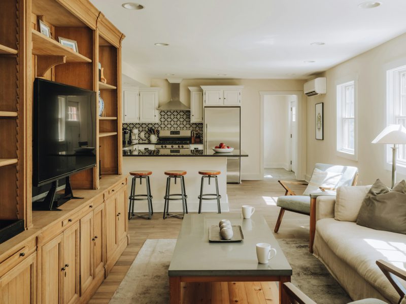 Aventura two-bedroom near the Turnberry golf course — kitchen