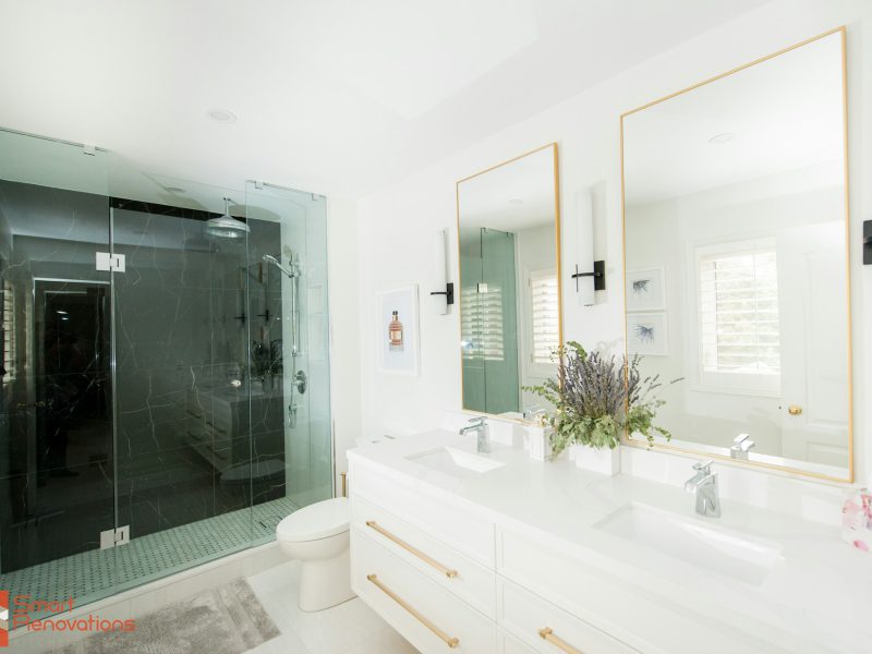 Mashta Island waterfront with sweeping bay views — bathroom