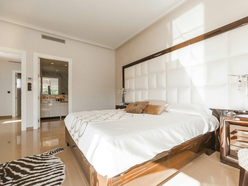 New-construction bayfront residence in Edgewater — bedroom