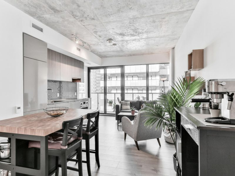 Light-filled two-bedroom near Mary Brickell Village — kitchen