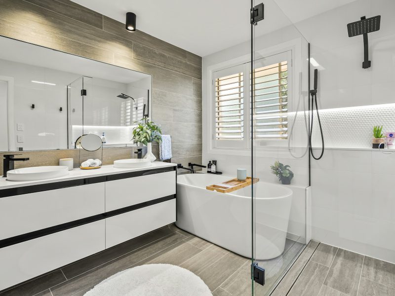 Industrial-chic loft in the Downtown arts corridor — bathroom