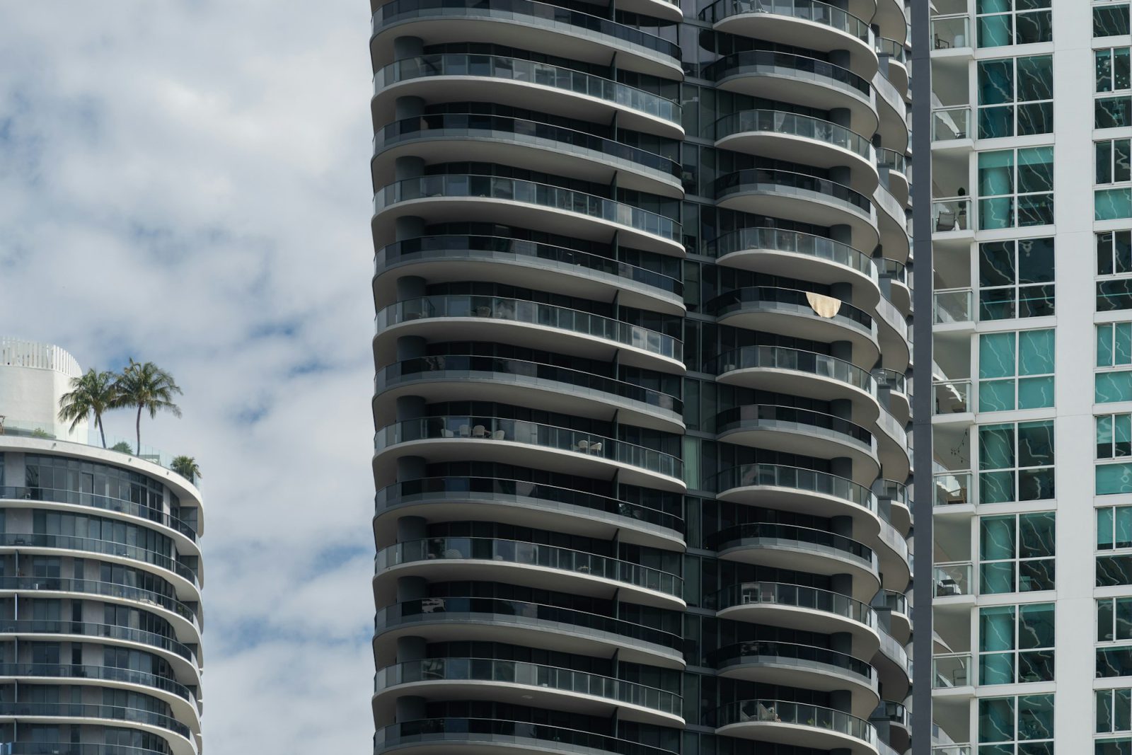 Faena District two-bedroom with beach service — exterior