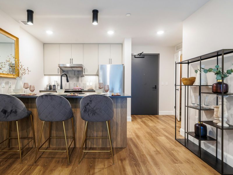 Beachfront two-bedroom on Fort Lauderdale Beach Boulevard — dining area
