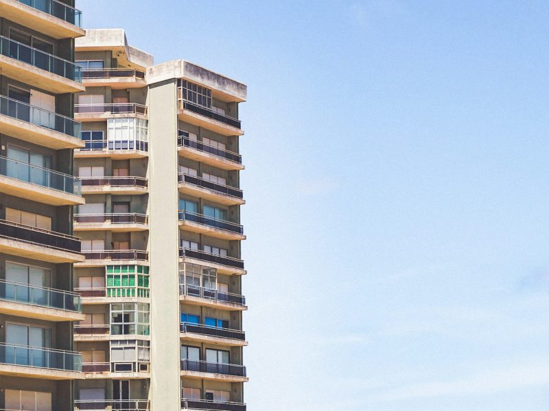 Aventura two-bedroom near the Turnberry golf course — exterior