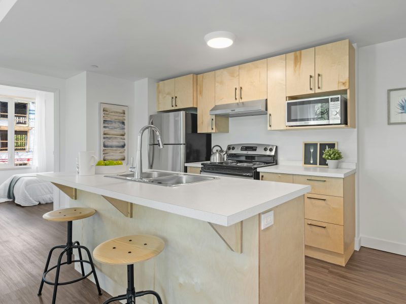 Boutique oceanfront condo in a brand-new building — kitchen