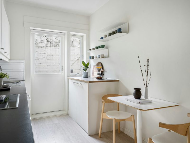 Little Havana duplex with a garden and a rented second unit — kitchen
