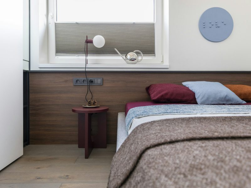 Bayside one-bedroom with marina views — bedroom