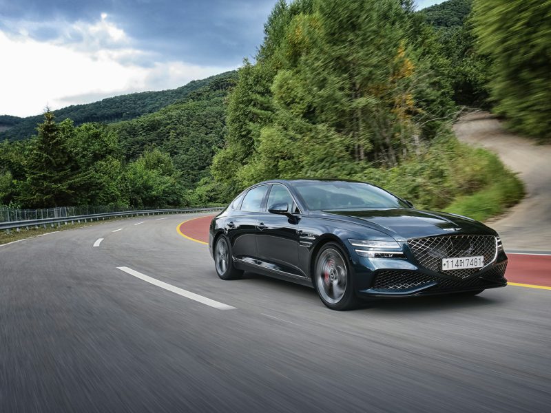Black Genesis G80, front three-quarter view