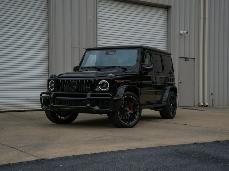 Black Mercedes-Benz G-Class, additional view