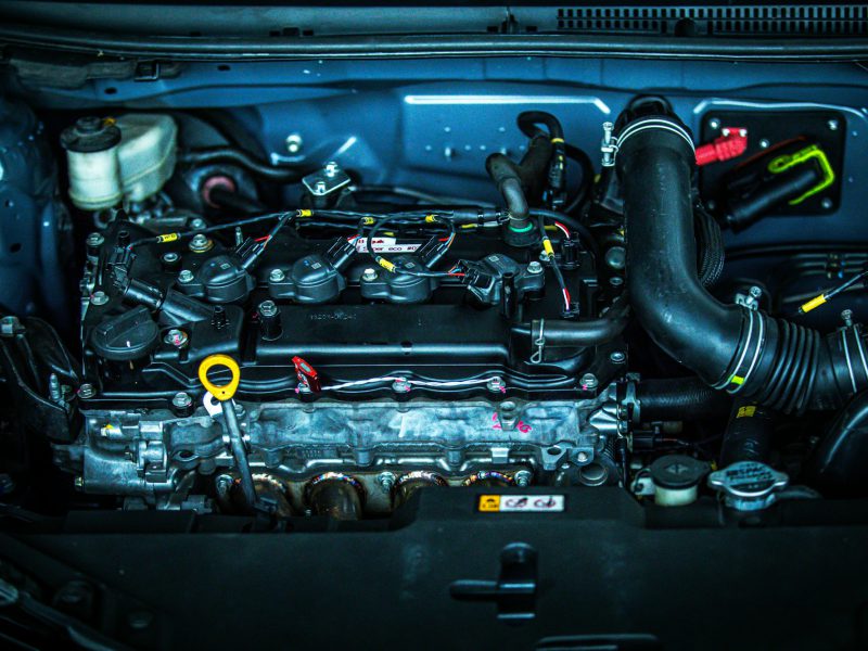 High-performance engine bay with intake piping