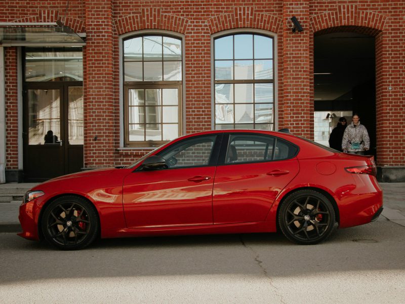 Red Alfa Romeo Giulia, additional view