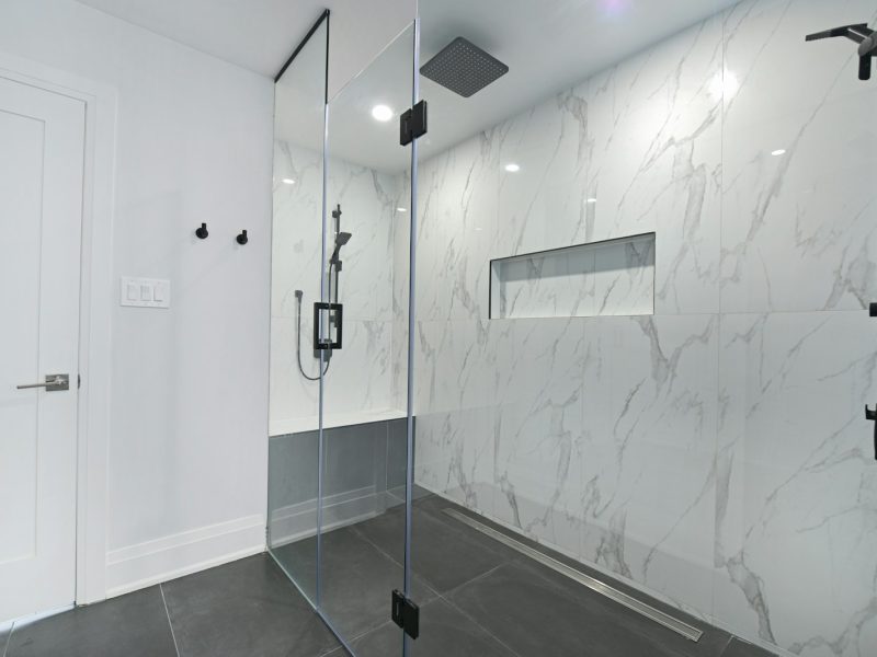 Villa Perla di Conca — bathroom