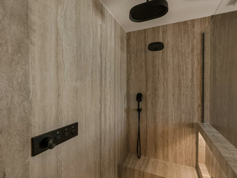 Hotel Maiolica — bathroom