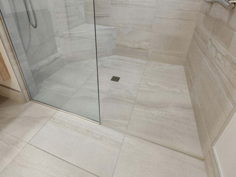 Villa Rondinelle — bathroom