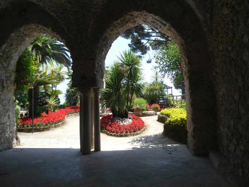 A day in Ravello: gardens, a terrace and a slow lunch